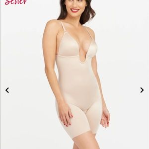 SPANX “suit your fancy” plunge low-back , mid-thigh bodysuit